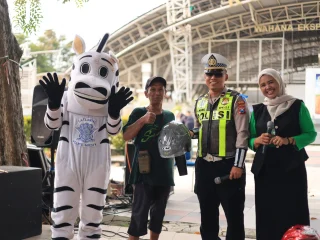 Wujudkan Jalan Raya Aman, Satlantas Polres Gresik Sapa Warga di CFD Wahana Ekspresi Pusponegoro