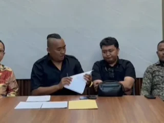 Ibu dan Suaminya Diancam Ditembak dan Dilecehkan oleh Terduga Direktur Perusahaan di Cikarang Utara