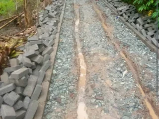 Proyek Paping Block desa SelaPajang Di Sinyalir Tidak Sesuai Prosedur, Pemadatan Dasar Dan KIP Tidak Terlihat Ada APa?