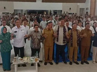 Mentri PKP Maruara Sirait tinjau rumah tidak layak huni di Kabupaten Tangerang